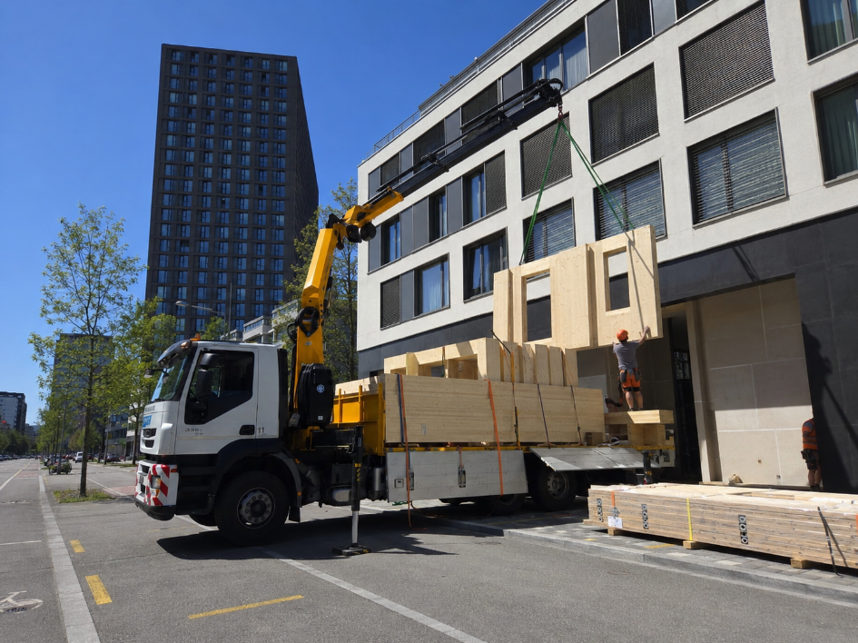 Mobilkran für Holzbau